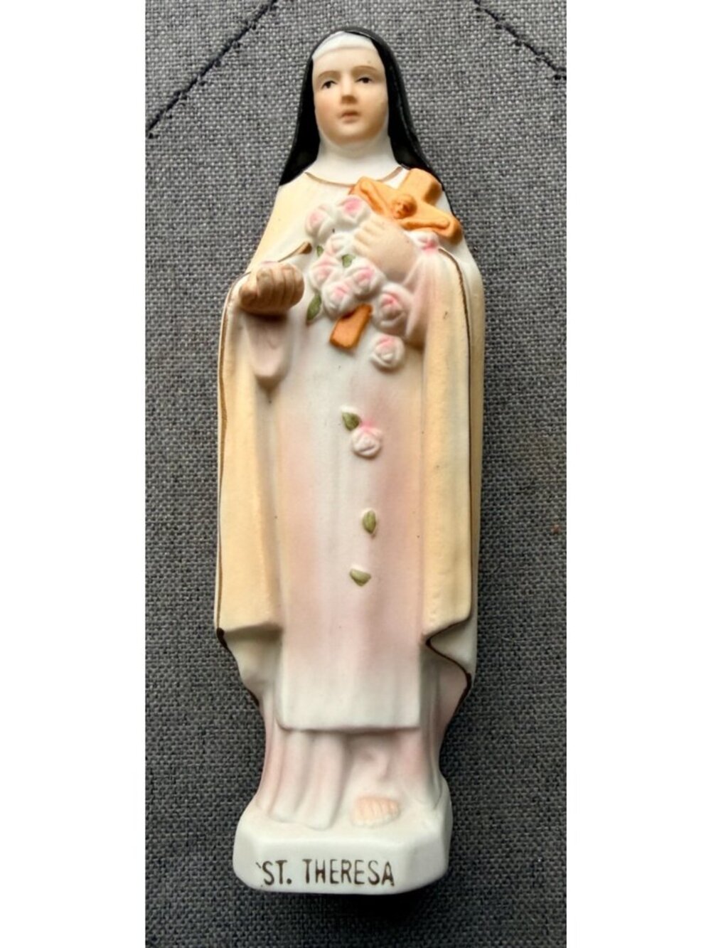 Saint Therese Of Lisieux Statue Ceramic The Little Flower Crucifix & Flowers 6"